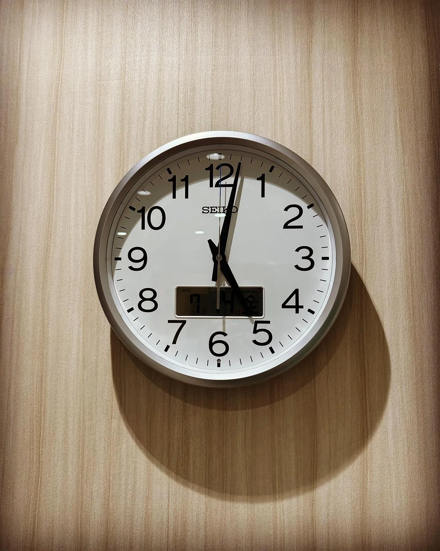 チャイム鳴る時計とかあったらなぁって思ってたら頂きました🥳